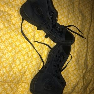 Black converse worn 3 times
